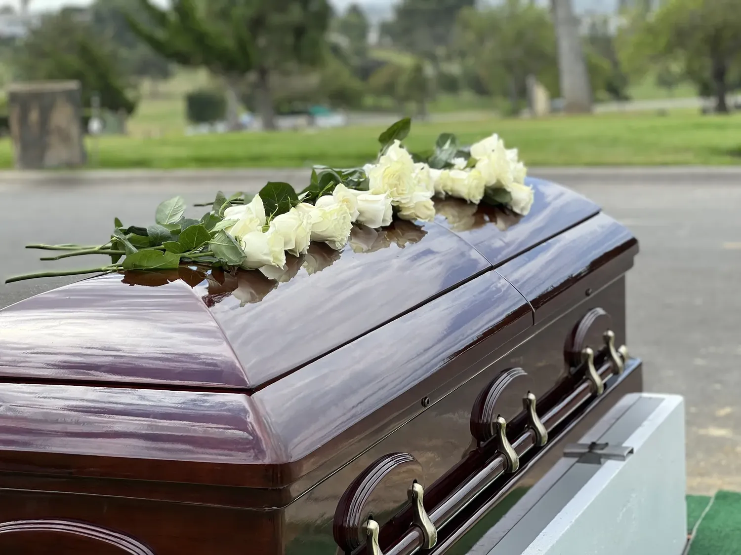 Escándalo en Laguna Paiva: velaron a un anciano que ¿estaba vivo?