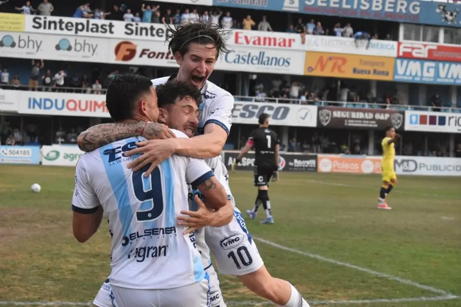 “La Crema” rompió la racha de ocho partidos sin ganar y se quedó con un 2 a 0 en casa