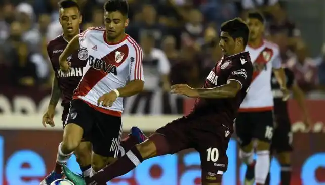 River- Lanús, se miden por Copa Libertadores