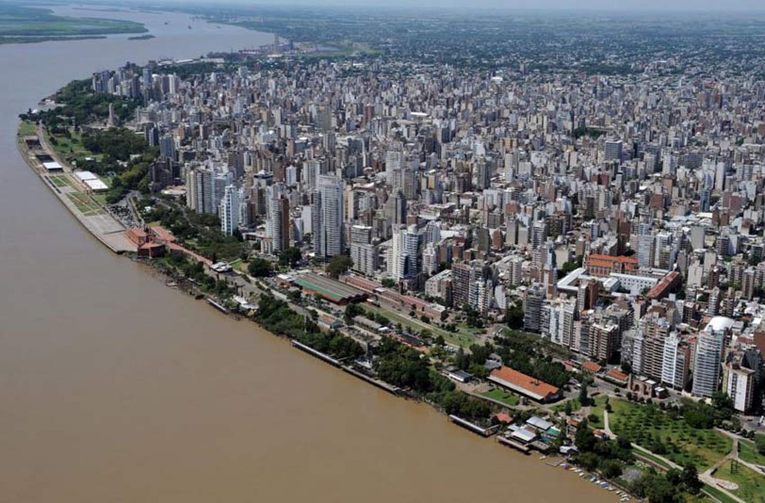 Tener un departamento deshabitado en Rosario puede costar hasta $50 mil al año