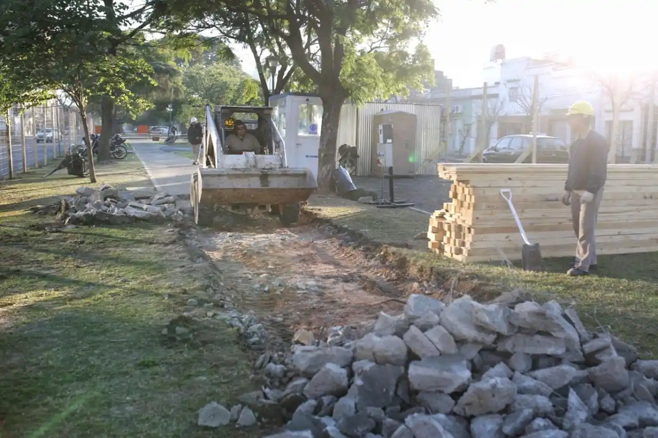 Avenida Freyre: comenzaron los trabajos de remodelación