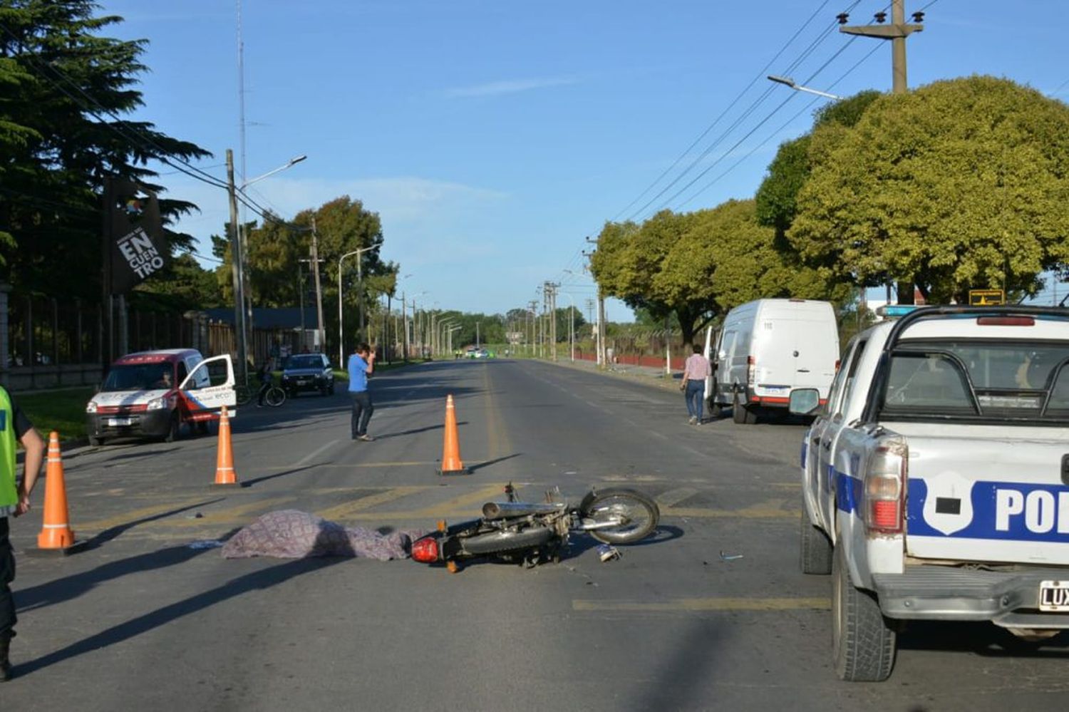 Murió un motociclista tras un choque por alcance, en la lomada de Del Valle y Beiró