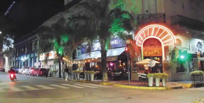 Flexibilizan horarios de comercios  y de establecimientos gastronómicos por el Día del Amigo