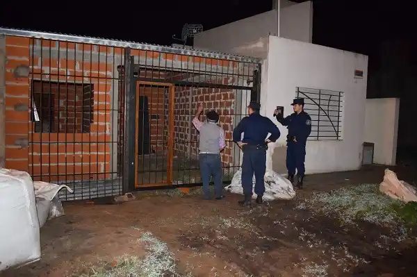 Tenía arresto domiciliario y lo violó para entrar en otra casa