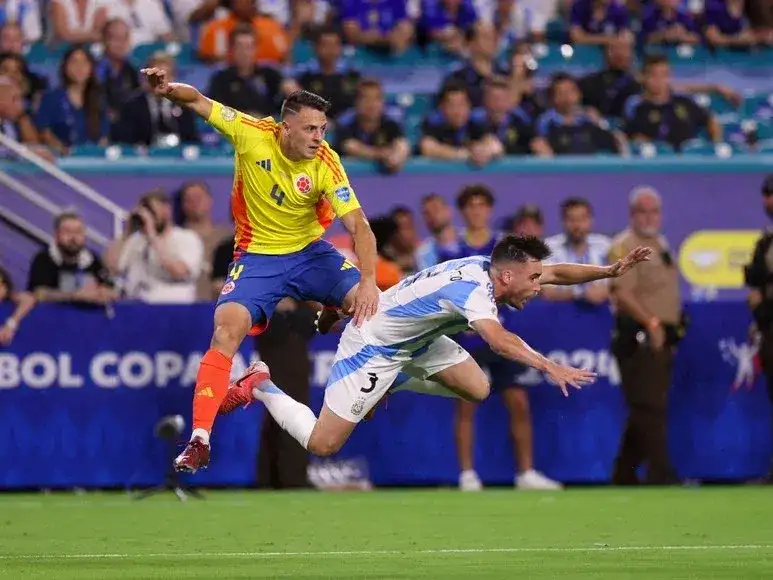 Santiago Arias