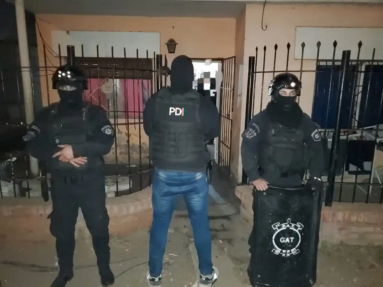 Uno de los allanamientos fue en calle Huhn al 300. Foto: Prensa PDI