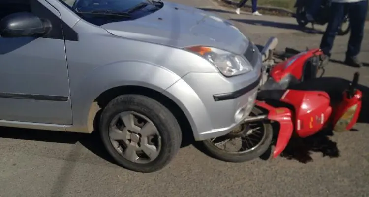 Accidente en Litoral y Frers con menores heridas