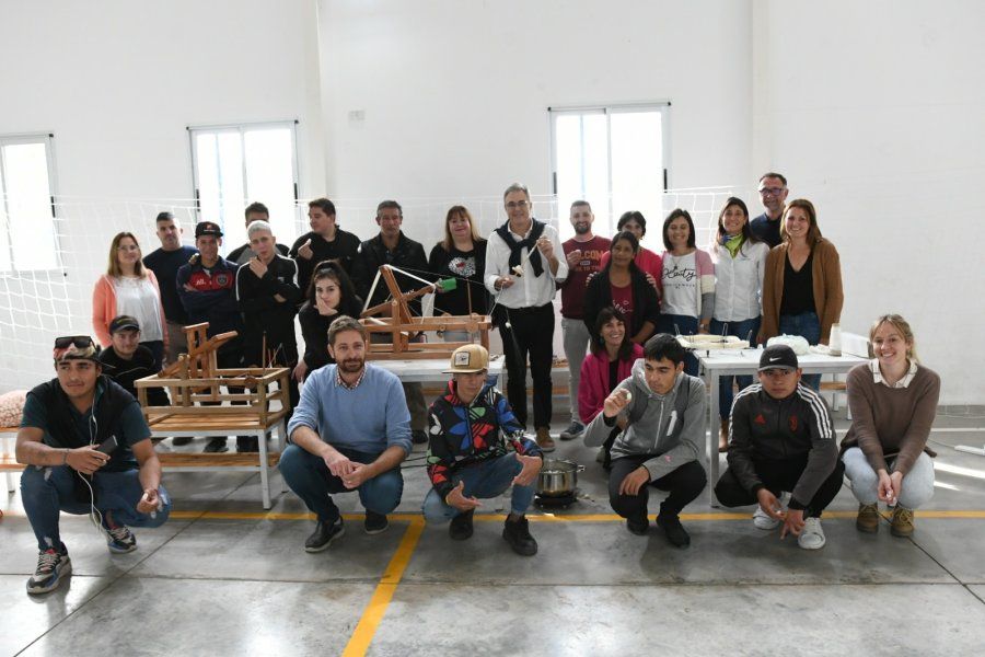 Proyecto conjunto de “Mujeres de seda” y el Centro Municipal de Capacitación en Oficios