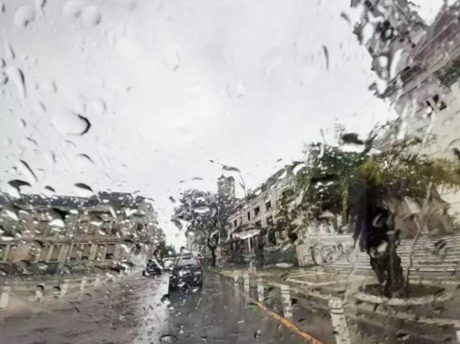 Se vienen 3 días de lluvias y  tormentas en la provincia