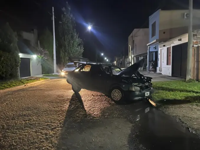 Bomberos Voluntarios trabajaron en el lugar.