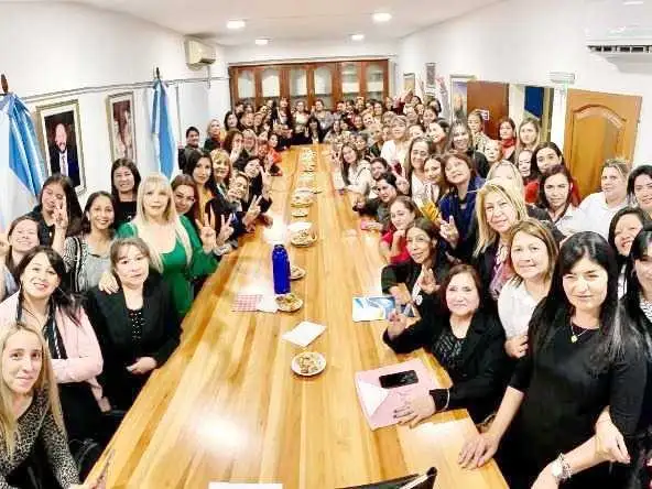 Contundente rechazo de mujeres sindicalistas
al pedido de intervención de la provincia