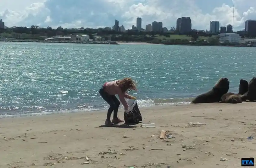 Realizarán una jornada de limpieza en la zona de la Escollera Sur