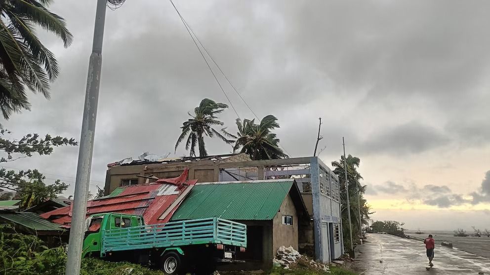 Fuerte terremoto de magnitud 6,9 sacude el centro de Filipinas.