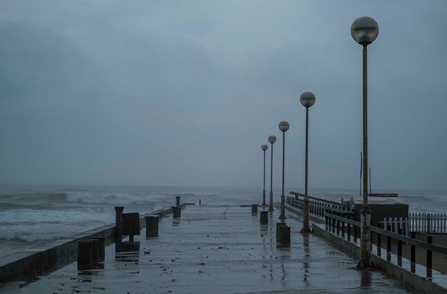 Emiten alerta meteorológico por viento y lluvia para este miércoles