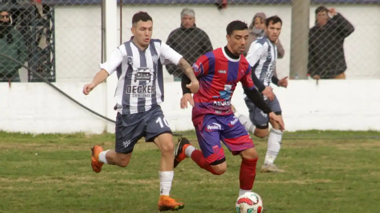 Rivadavia lo dio vuelta ante Defensores de Puerto Quequén en el Panamericano (Archivo)