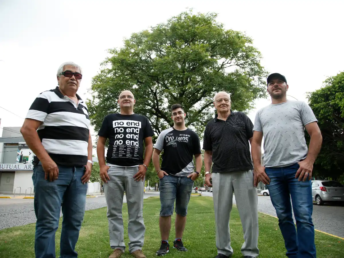 Los Fenders y la Jazz Arias  tocarán juntos en Bomberos 