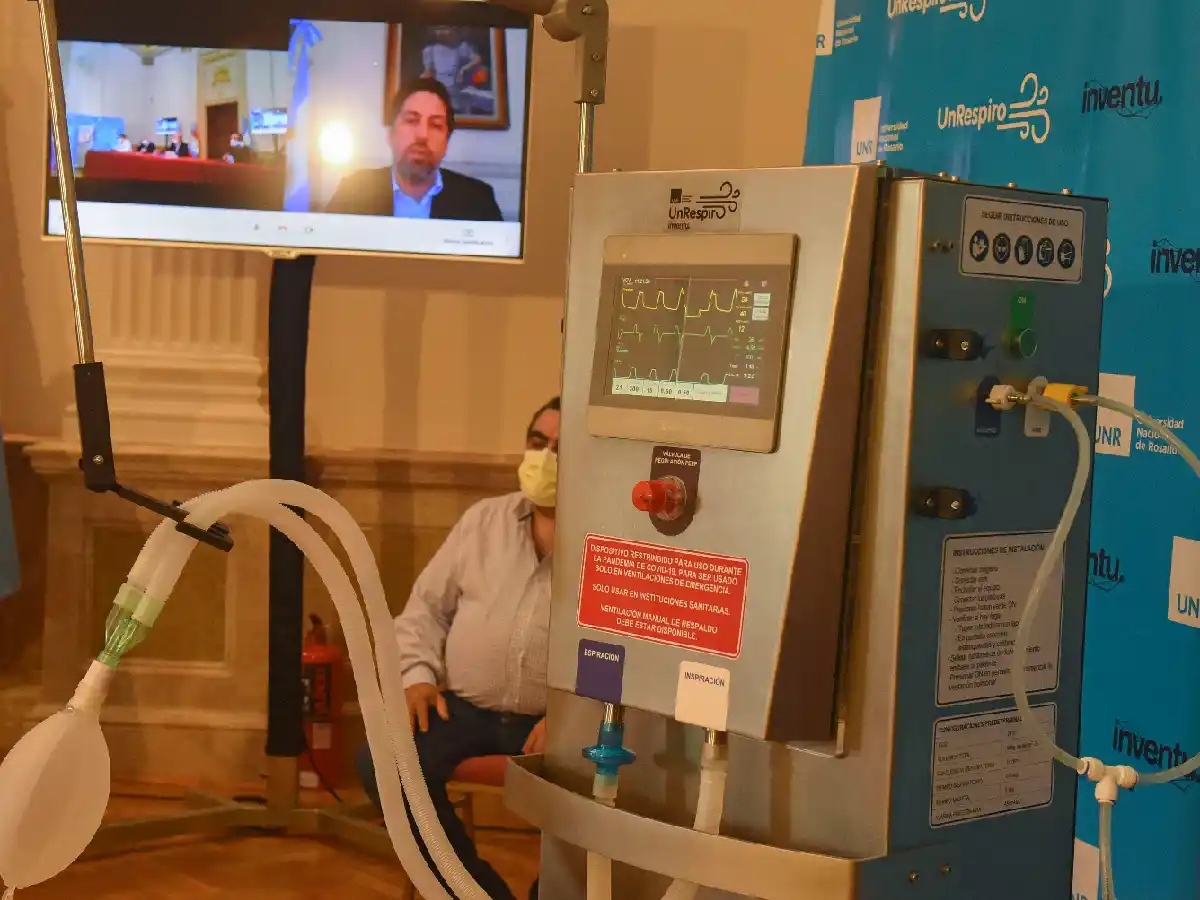 Presentaron en Santa Fe un prototipo de respirador para emergencias derivadas del coronavirus