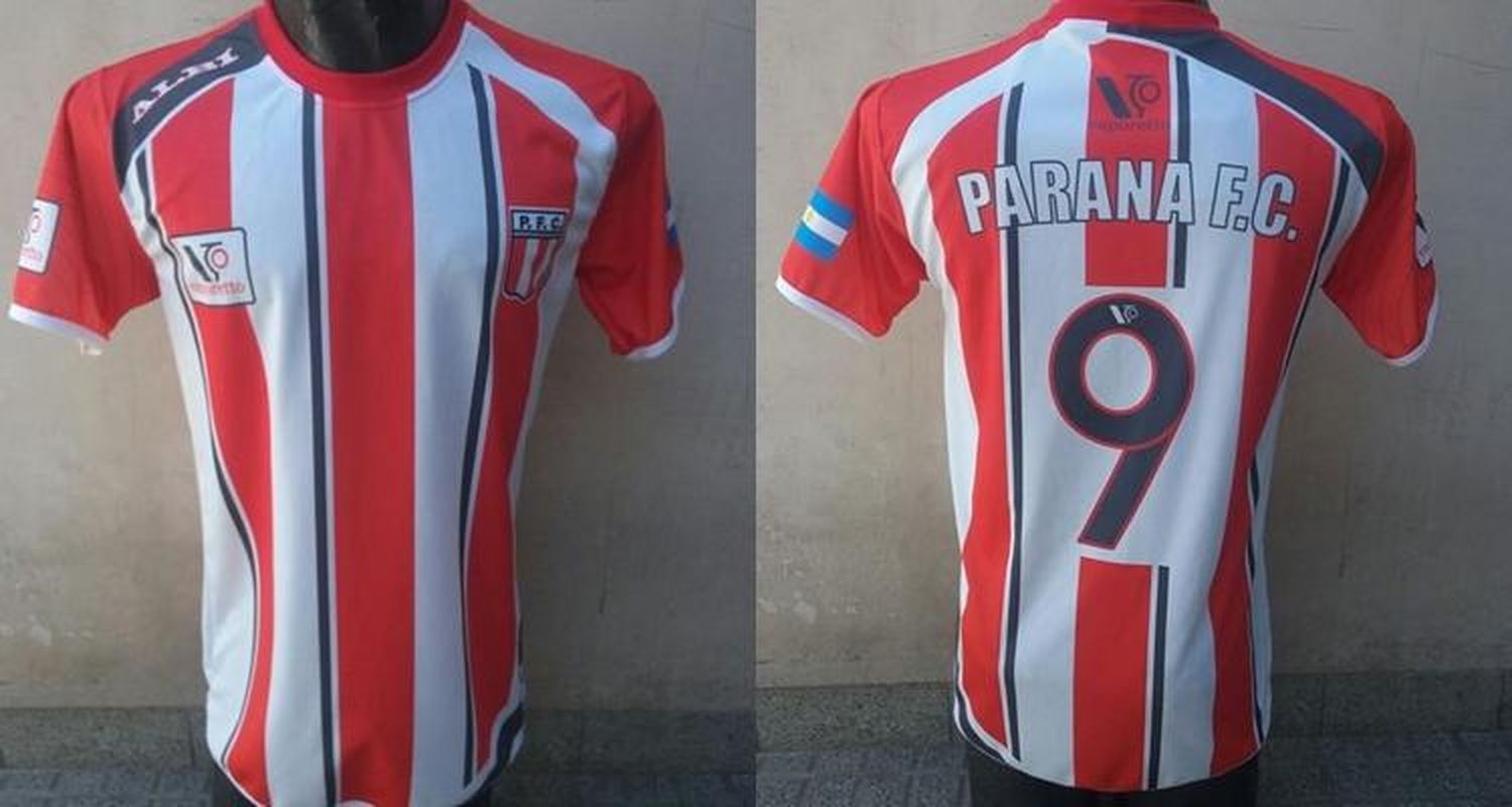 Federal C 2018: Paraná presentó su camiseta y los hinchas podrán estampar su nombre