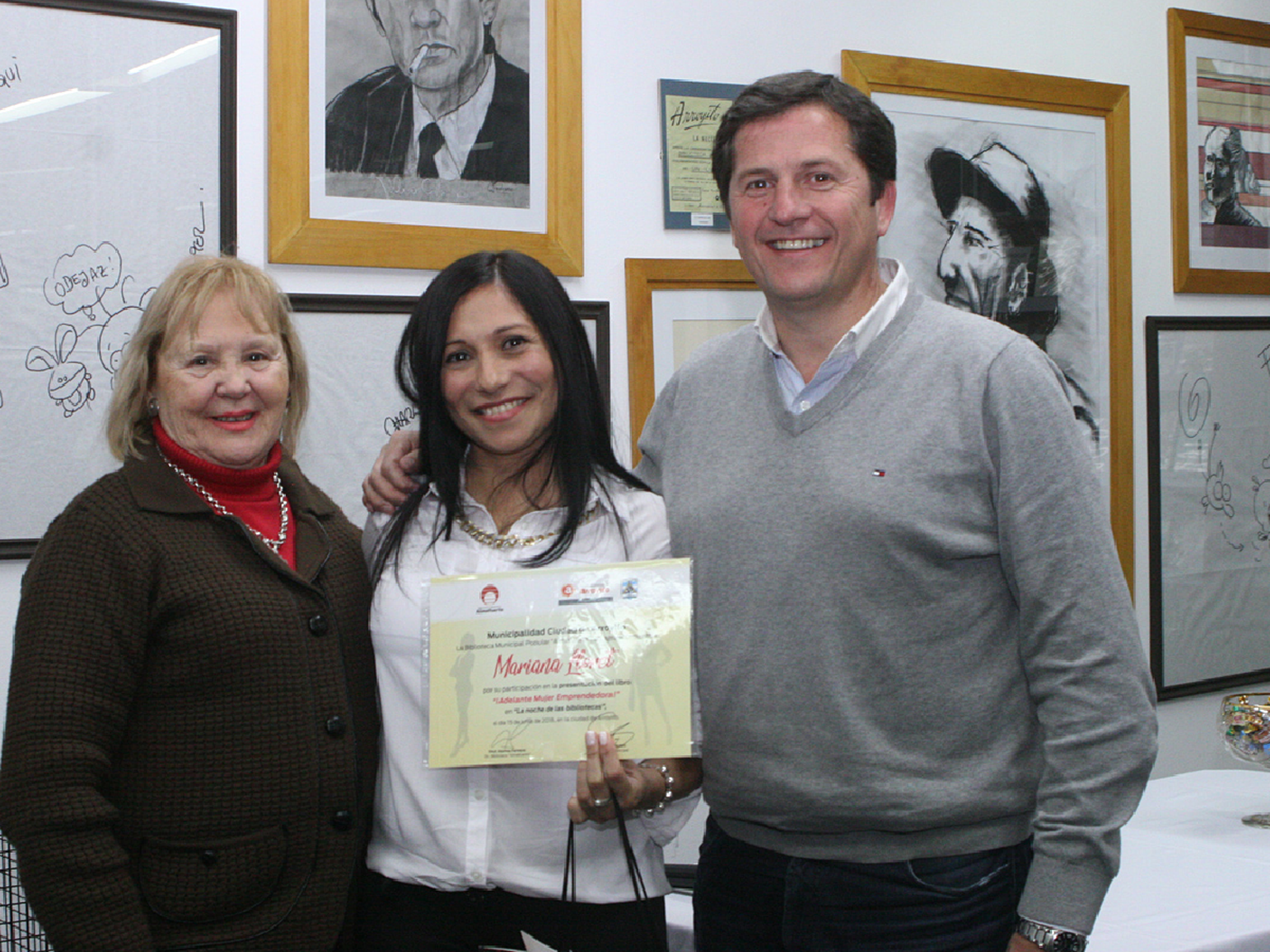 Arroyito: presentaron libro en la Noche de las Bibliotecas