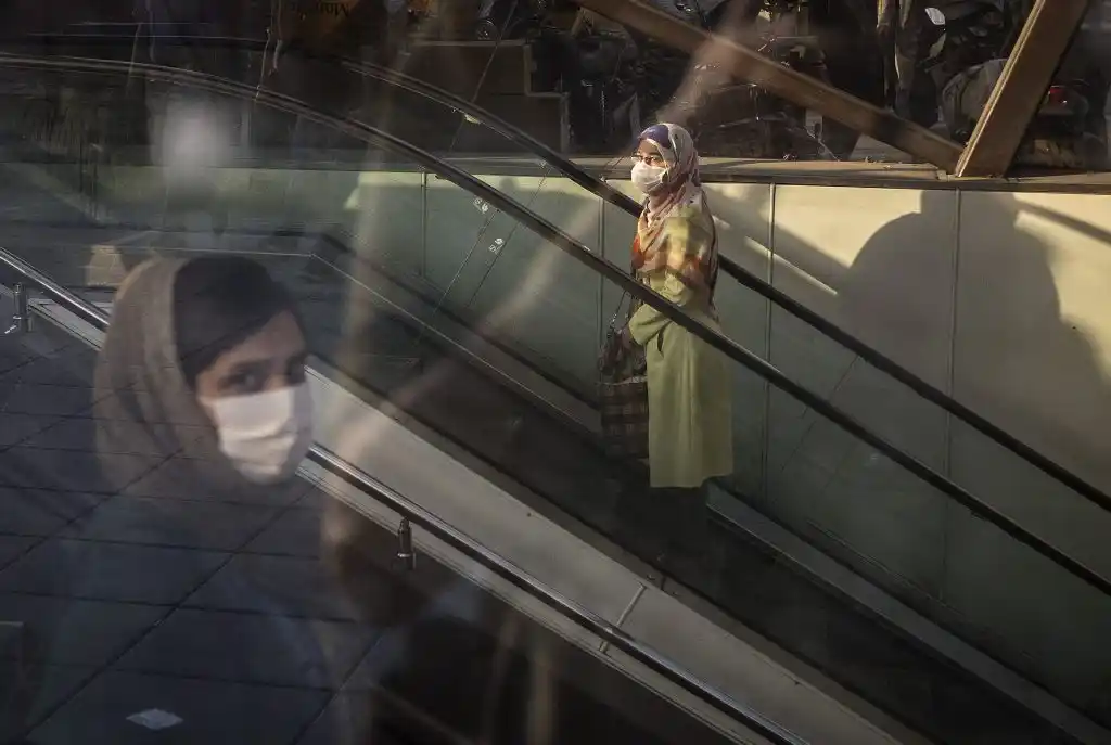 Alarma en la OMS y en varios países por el avance del Covid