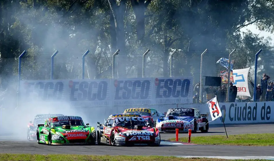Todos son preparativos para un nueva fecha del TC, en Rafaela