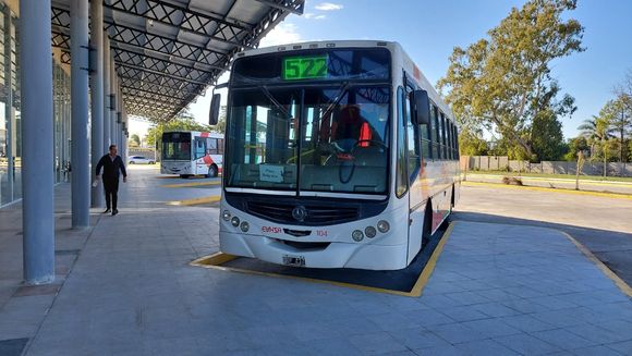Colectivos: Vercelli pidió aumento para llevar el boleto más caro de 300 a 730 pesos