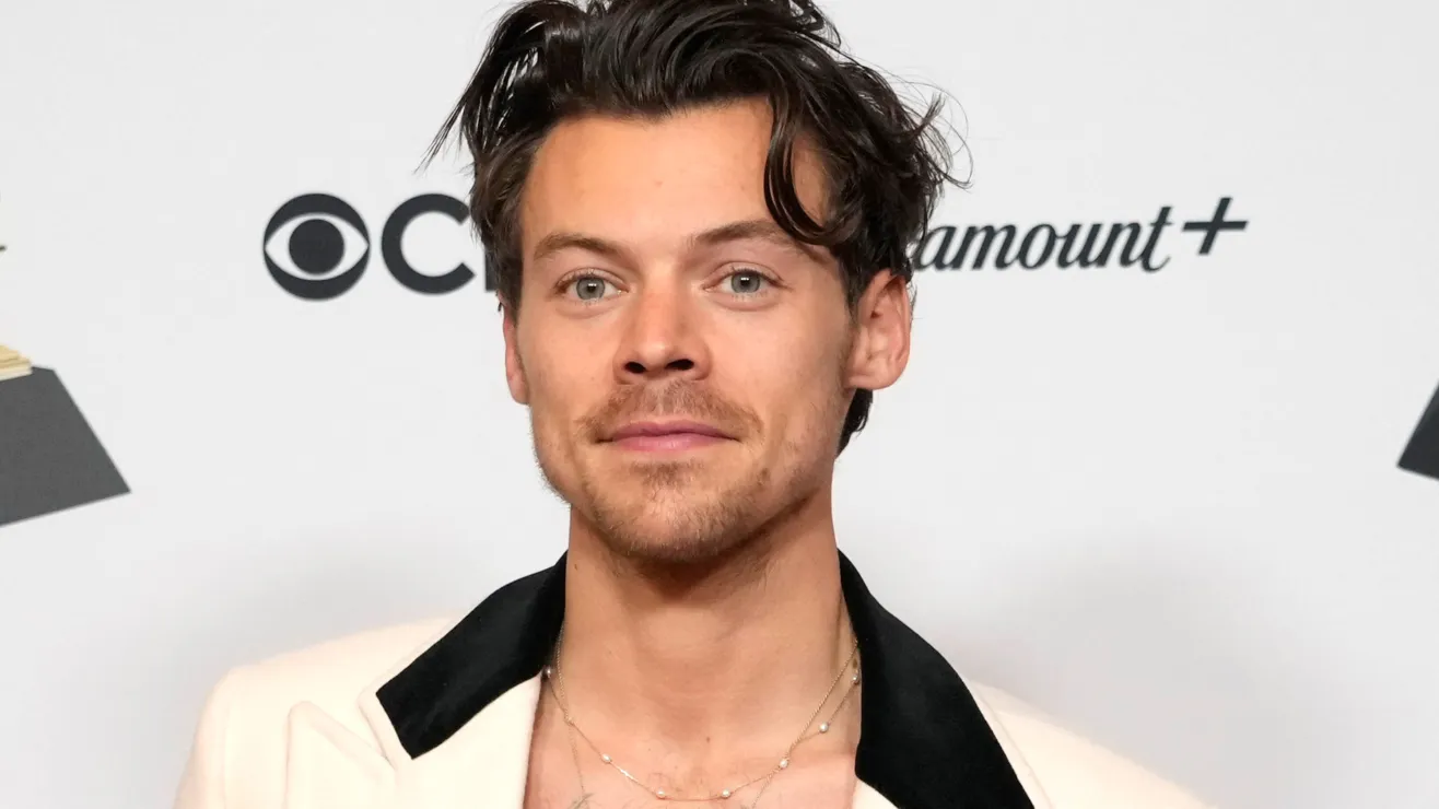 El anuncio de Harry Styles sobre su nuevo disco causó furor entre sus fans.