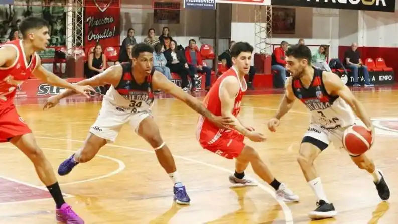 Rosario con victoria inicial