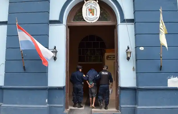 Un joven fue detenido por violar un domicilio y robar una garrafa