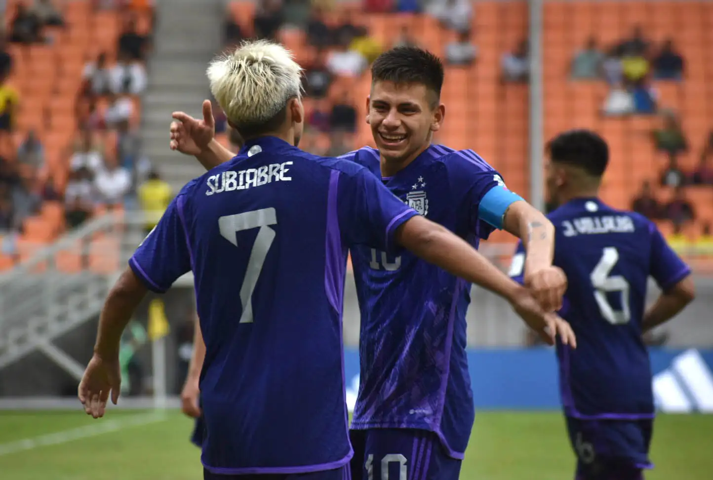 Subiabre y Echeverri, integrantes de la sub 17 nacional.