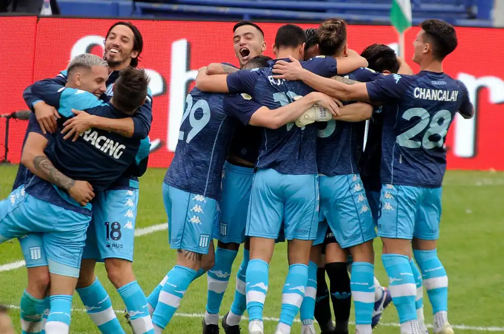 Racing venció a Boca y es finalista de la Copa de la Liga Profesional