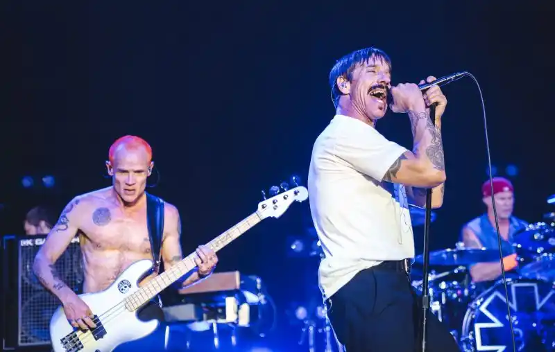 Red Hot Chili Peppers en las pirámides de Egipto