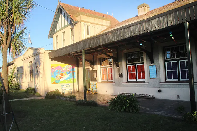 Inscriben en las escuelas de arte