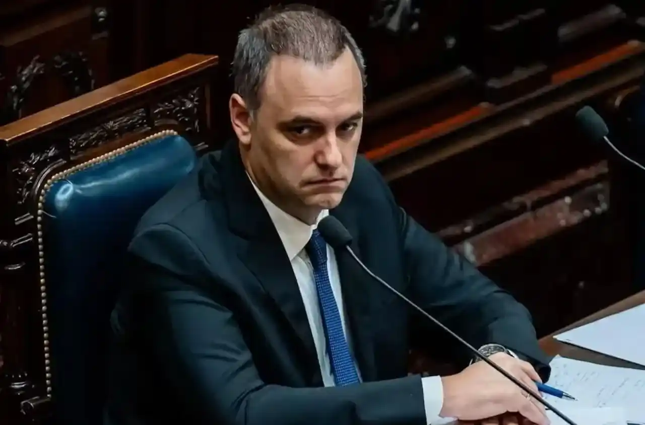Los audios atribuidos a Manuel Adorni fueron enviados antes de la declaración de un contratista que luego se convirtió en un testigo clave de la investigación judicial.