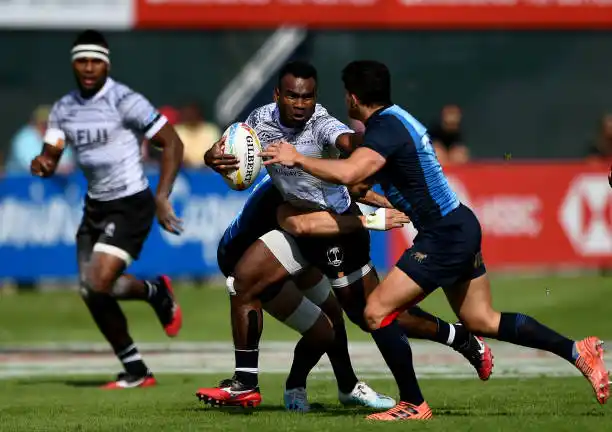 Los Pumas 7 ganaron su grupo y van por el Oro