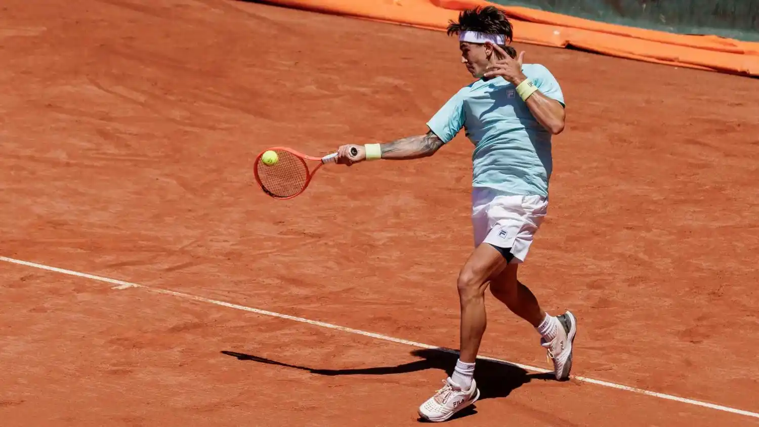 El triunfo fue por 7-6(5), 4-6, 6-4, 2-6 y 6-4, en un duelo cambiante y de alta exigencia física y mental.