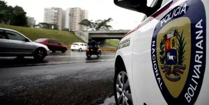 POR MALA PRÁCTICA POLICIAL: investigarán a 2 PNB que multaron a profesor sin boleta (Video)