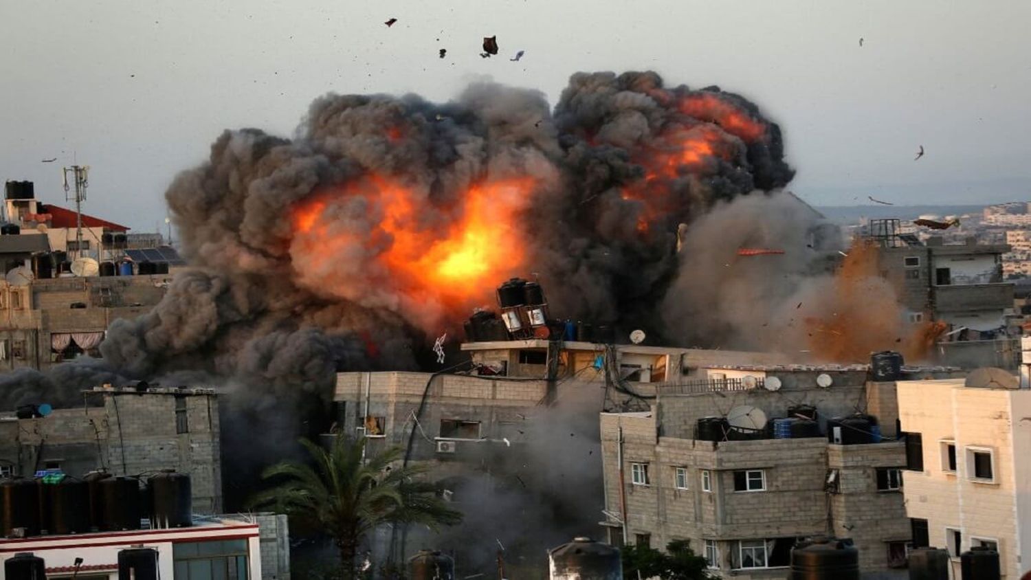 Irán amenaza a Estados Unidos e Israel mientras se intensifican bombardeos contra Gaza