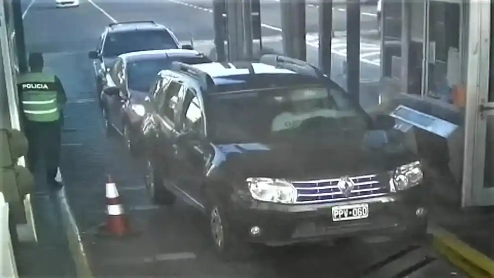 Aguardan las pericias sobre los teléfonos secuestrados cuando detuvieron al policía Jorge Correa