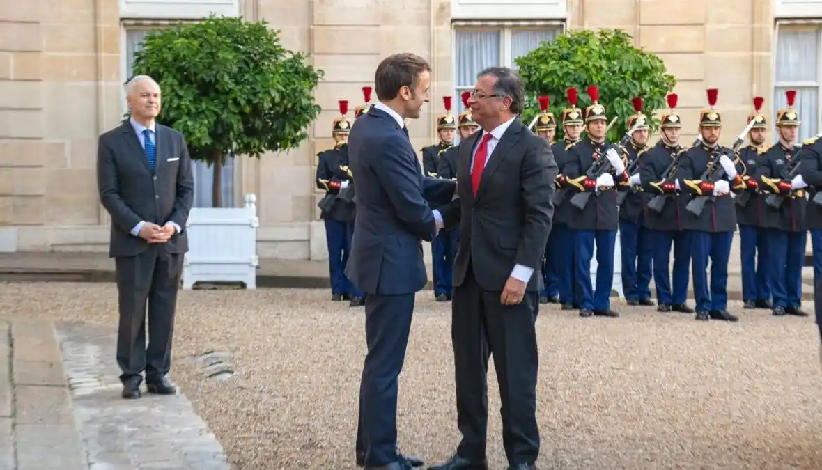HACIENDO LOBBY A MADURO: Gustavo Petro se reunió con Emmanuel Macron en París y habló de Venezuela