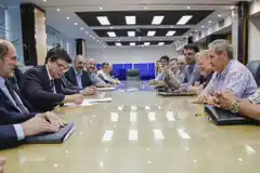 Bancarios acordaron hasta 10.500 pesos y cláusula gatillo