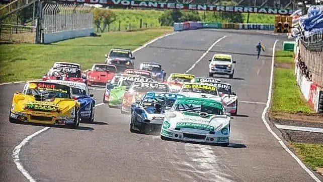 El Car Show arranca sus temporada en San Jorge con las prácticas libres el viernes. Foto: Facebook Nuevo Car Show