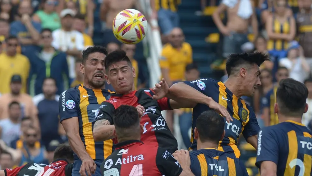 Central rescató un empate ante Colón en Rosario