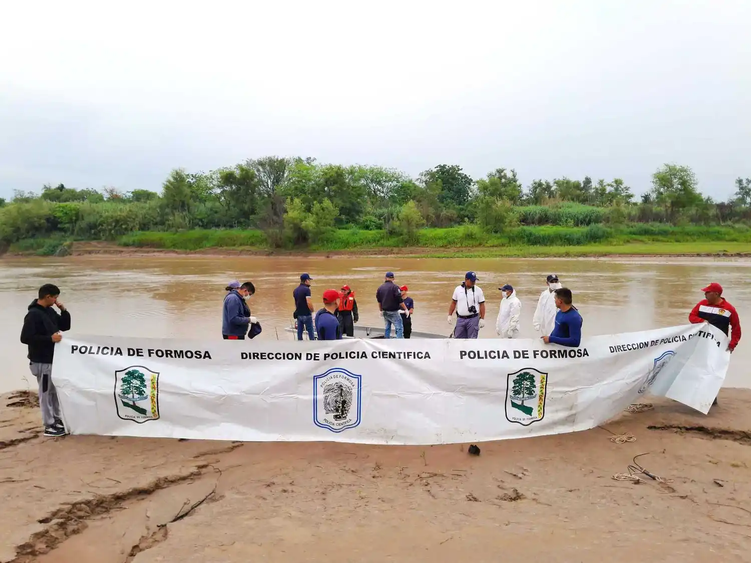 La Policía halló el cuerpo sin vida del joven 
desaparecido en aguas del río Bermejo