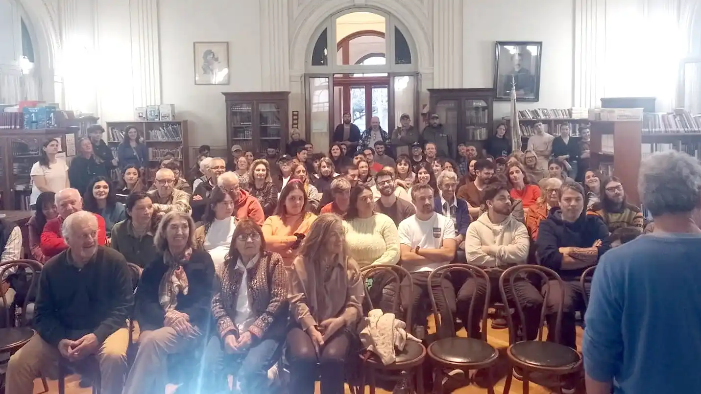 Mucho público. En la charla sobre el parque Miguel Lillo