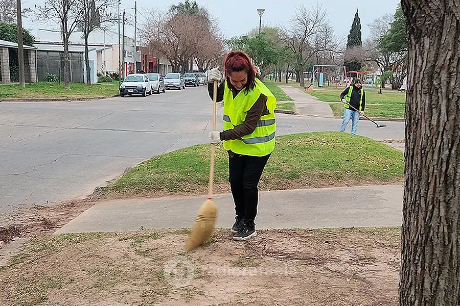 Son voluntarios y se ocuparán de la limpieza de la ciudad para "verla más limpia"