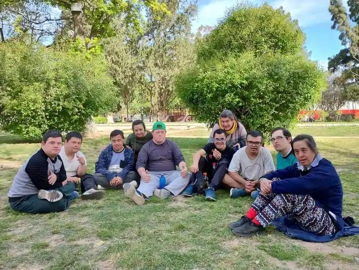 Asdgguay lleva adelante la “Colecta de azúcar y miel”