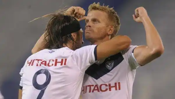 Vélez recuperó la sonrisa ante un flojo Olimpo