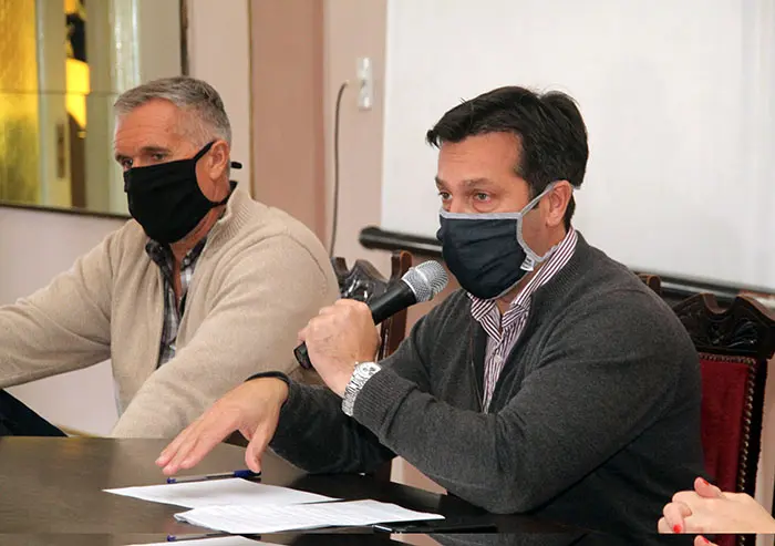 Con restricciones sólo se puede  caminar, recreactivamente