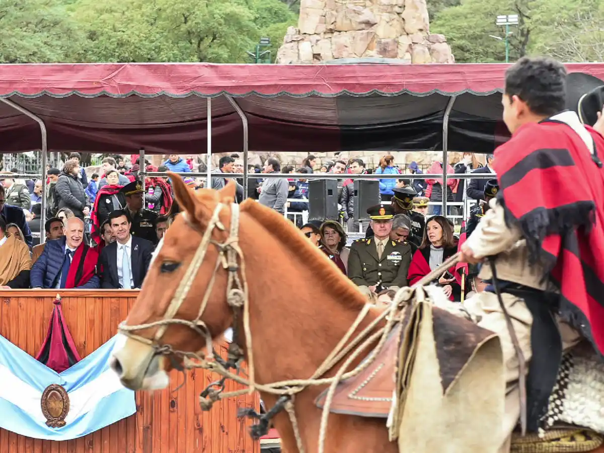  "A Güemes no solo hay que revalorizarlo sino también imitarlo", dijo Uturbey 